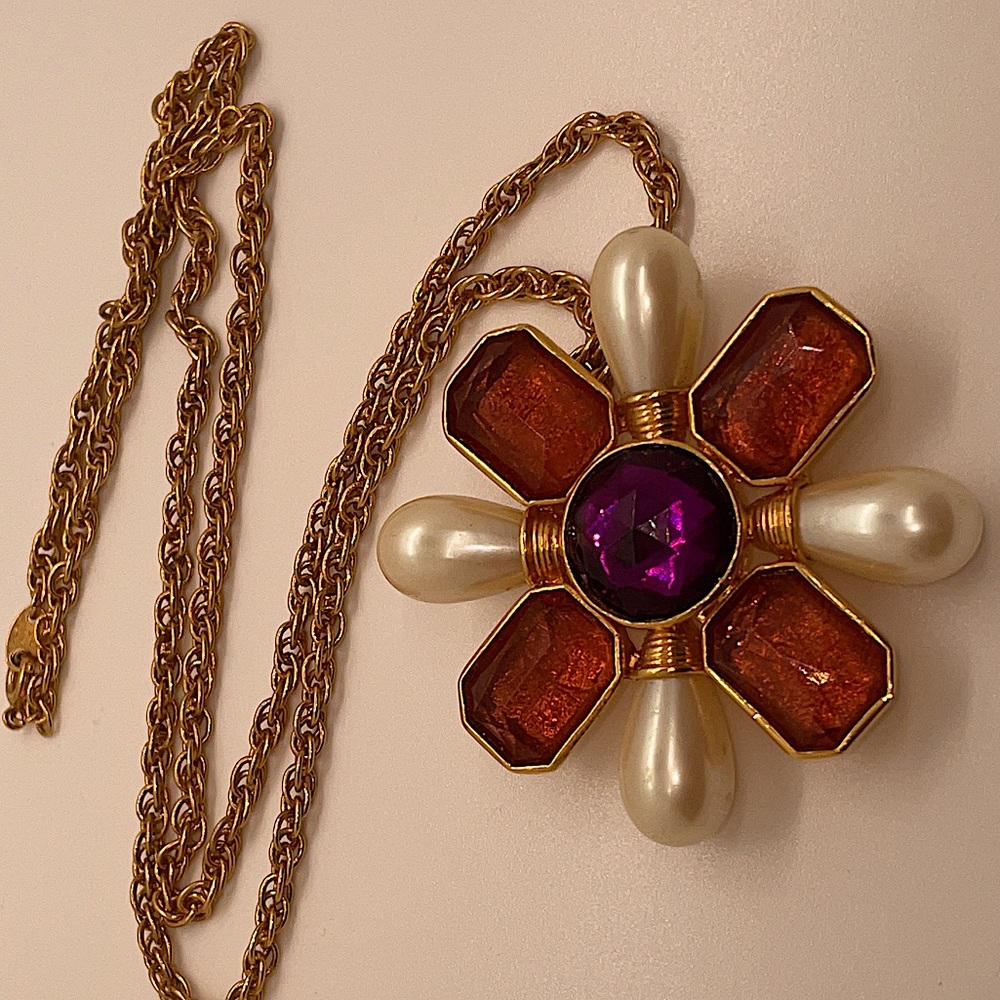 Avon Maltese Cross Pendant Brooch Necklace